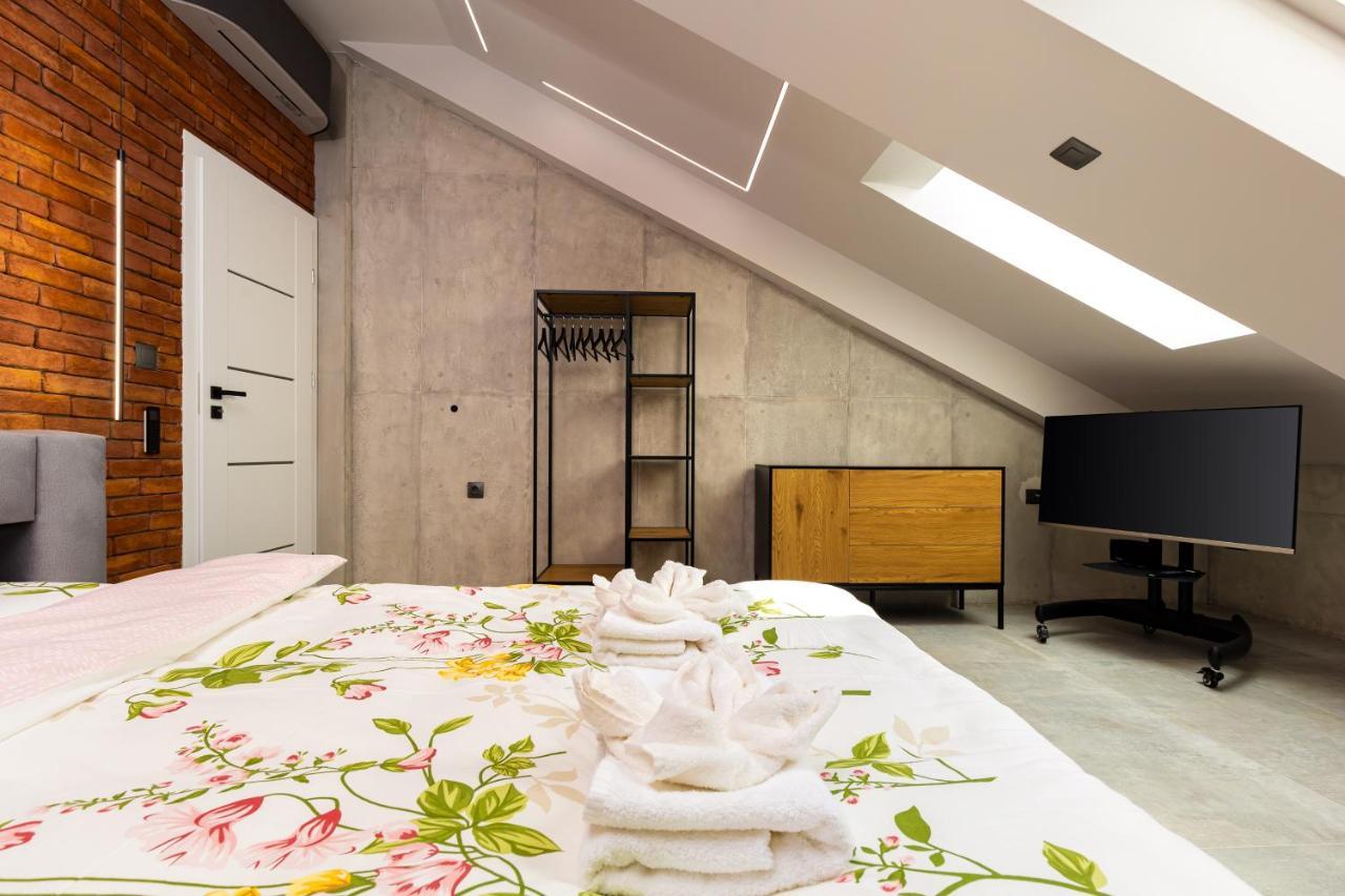 Industrial-style 2bd Loft With Parking Spot By Flat Mаnager *