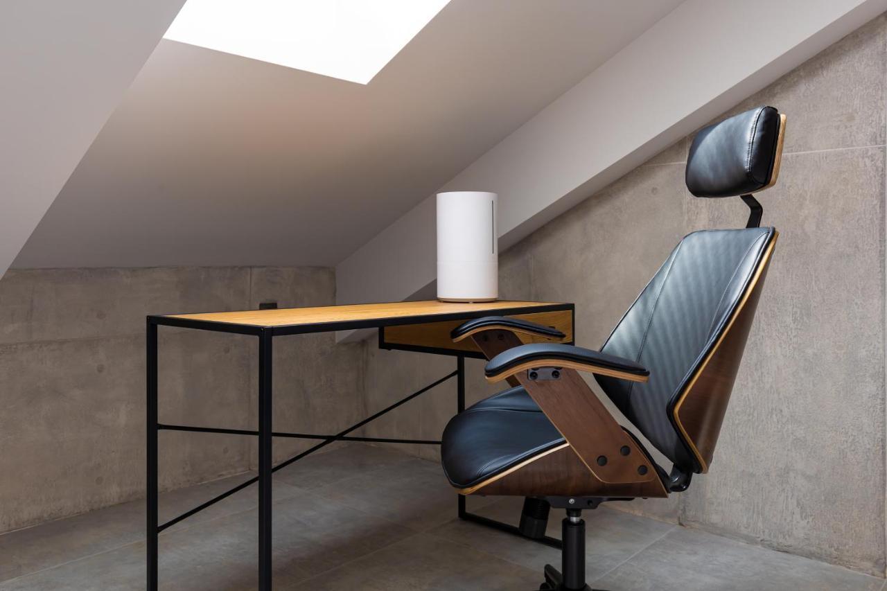 Industrial-style 2bd Loft With Parking Spot By Flat Mаnager Apartament *